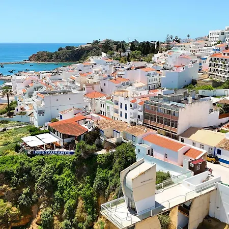 Apartmán Garden Hill Haven Old Town Retreat With Sea Views & Free Parking Albufeira